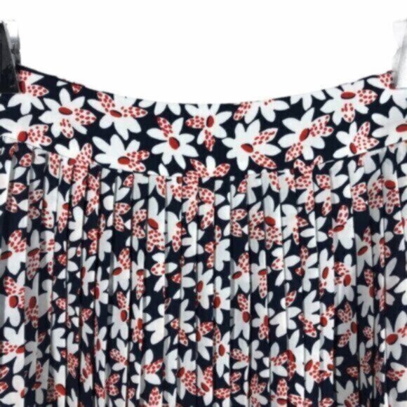 NWT J. Crew | Microfloral Pattern Fully Lined Back Zipper Pleated Skirt Size 2 - Picture 2 of 6